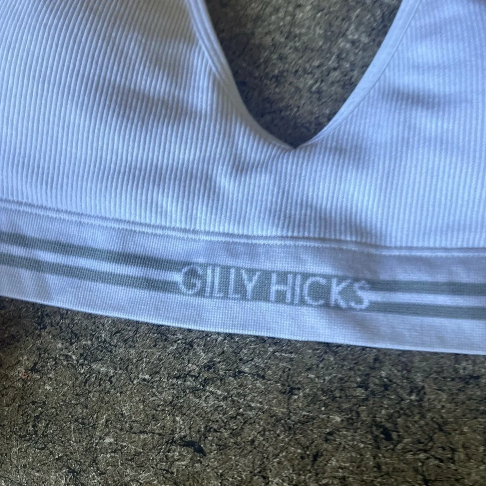 Gilly Hicks White Ribbed Bralette Medium Removable Pads